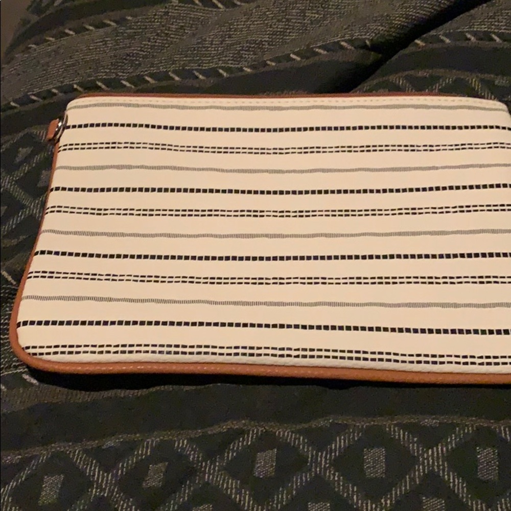 Jewell wallet